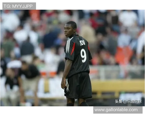 足球明星近期热门事件盘点及背后故事揭秘 足球明星近期热门事件盘点及背后故事揭秘